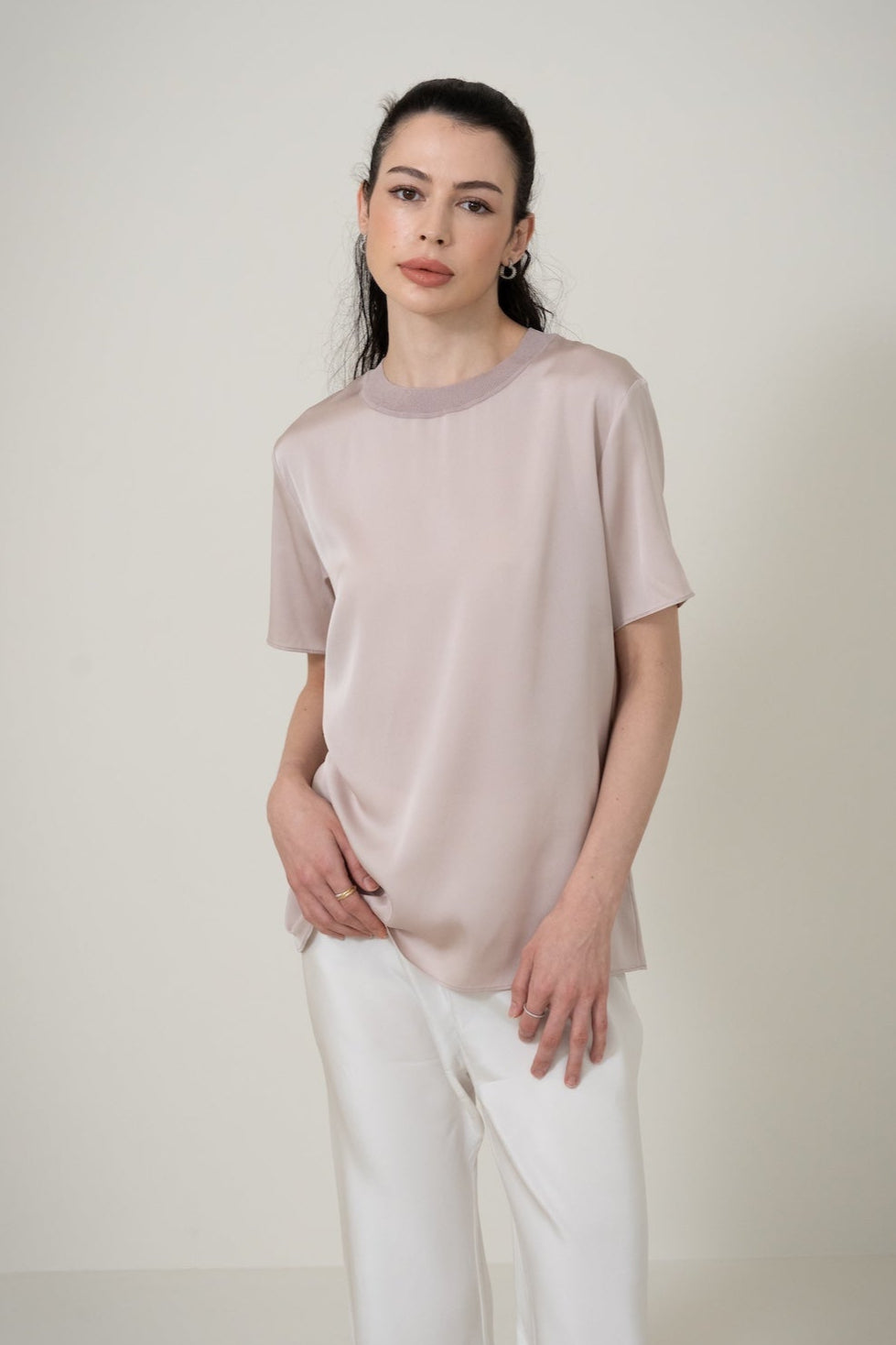 Silk Short-Sleeve Top 霧光真絲短袖上衣