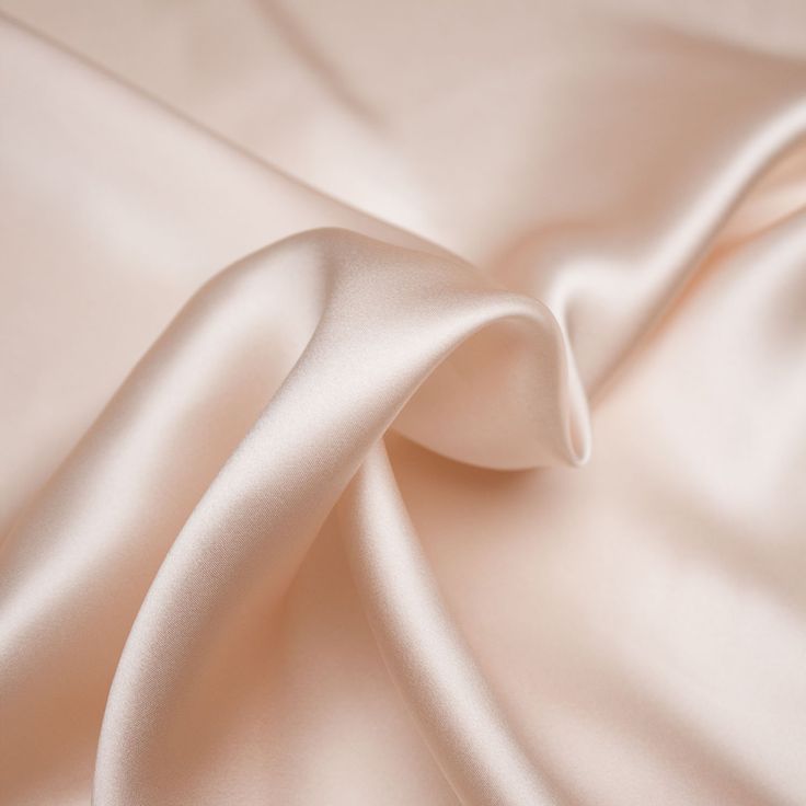 100% 真絲 vs 天絲：為什麼真絲無法被取代？