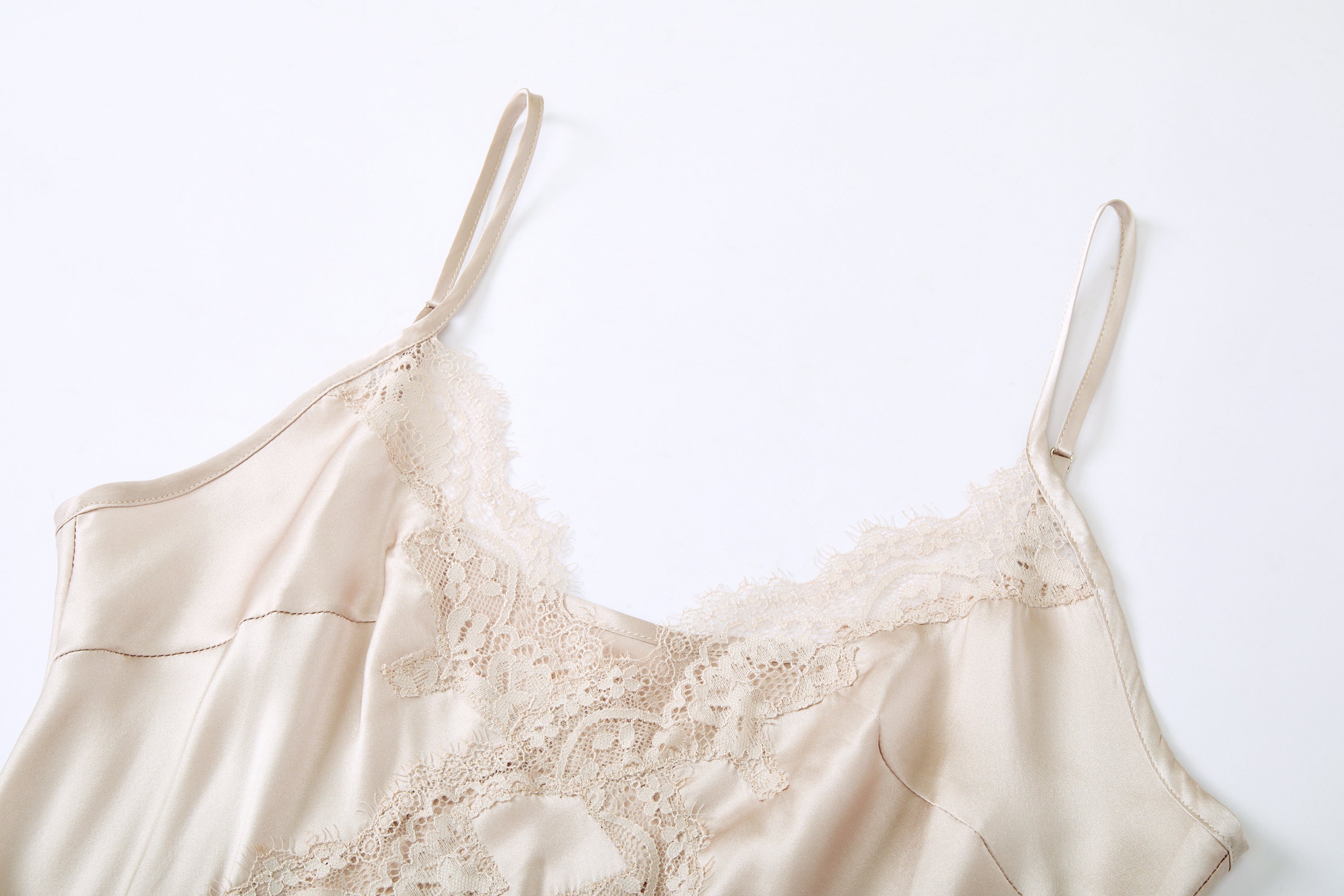 柔光蕾絲細肩帶睡裙｜真絲睡裙