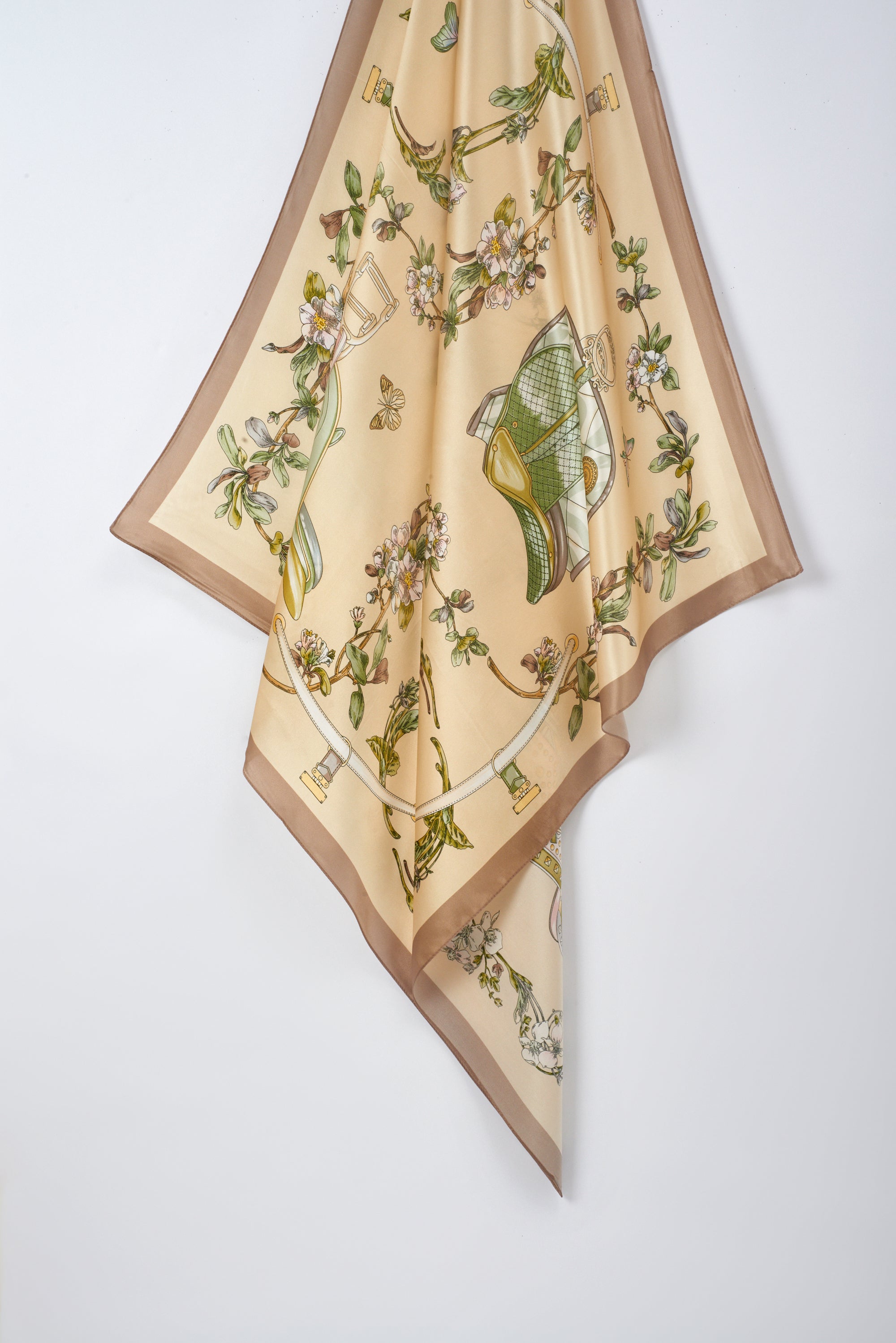 經典真絲方巾 ｜杏花暮色｜Silk Art Scarf