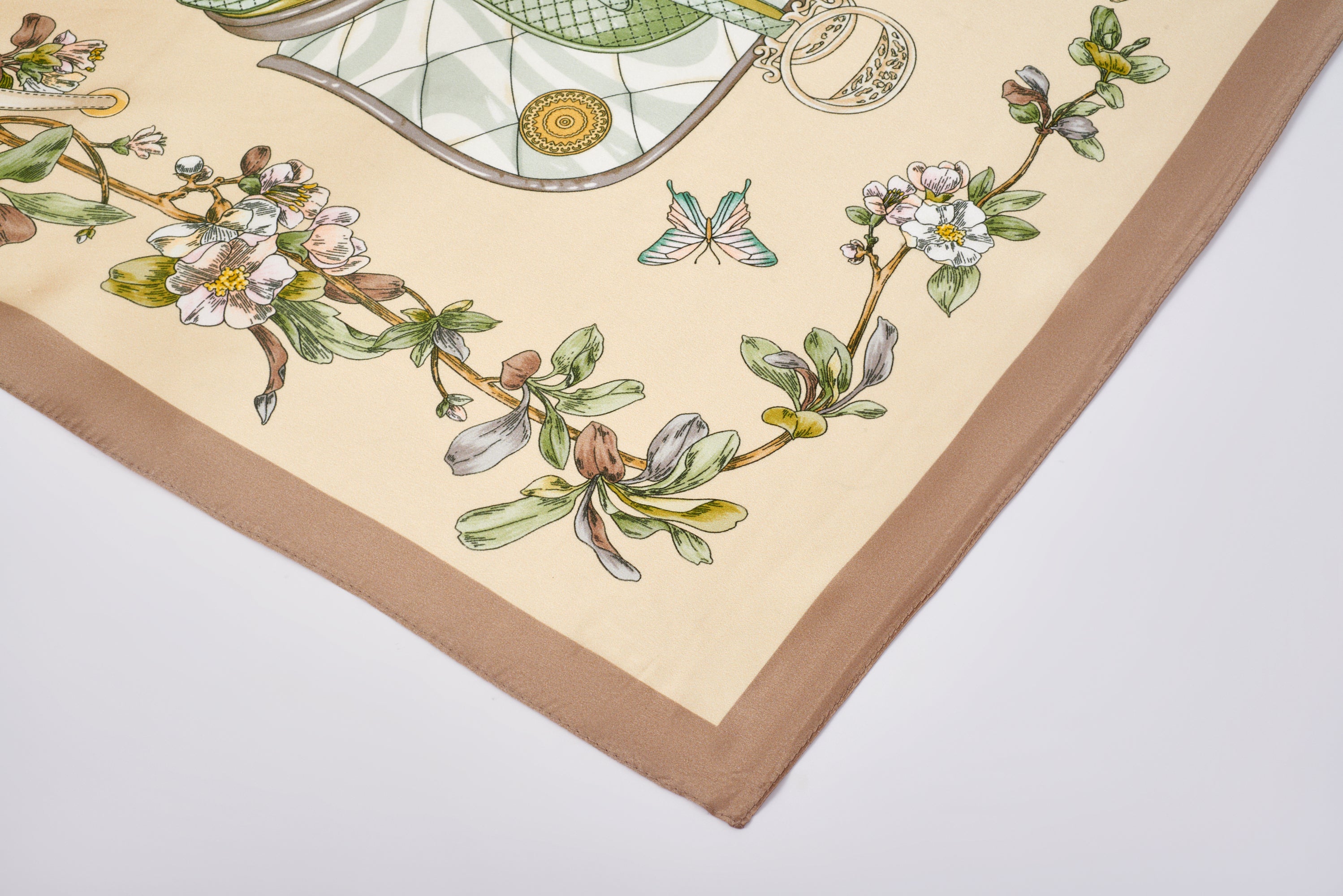 經典真絲方巾 ｜杏花暮色｜Silk Art Scarf