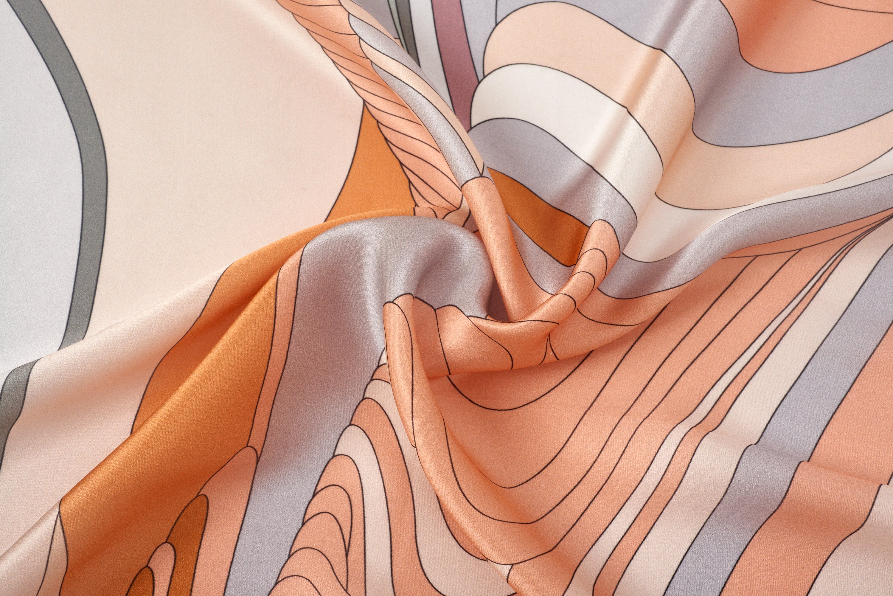 經典真絲方巾 ｜幾何暖調｜Silk Art Scarf