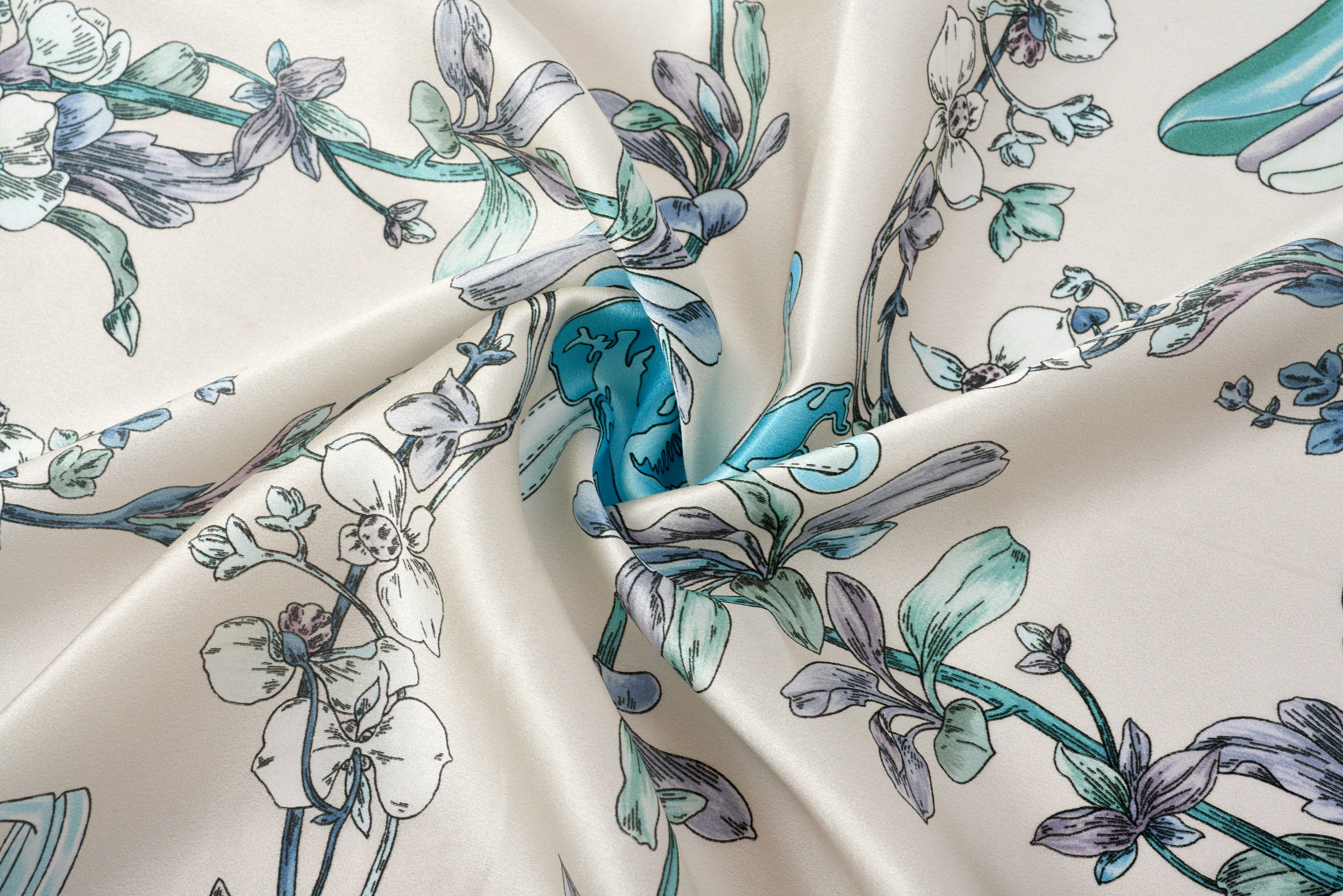 經典真絲方巾 ｜春曉花園｜Silk Art Scarf