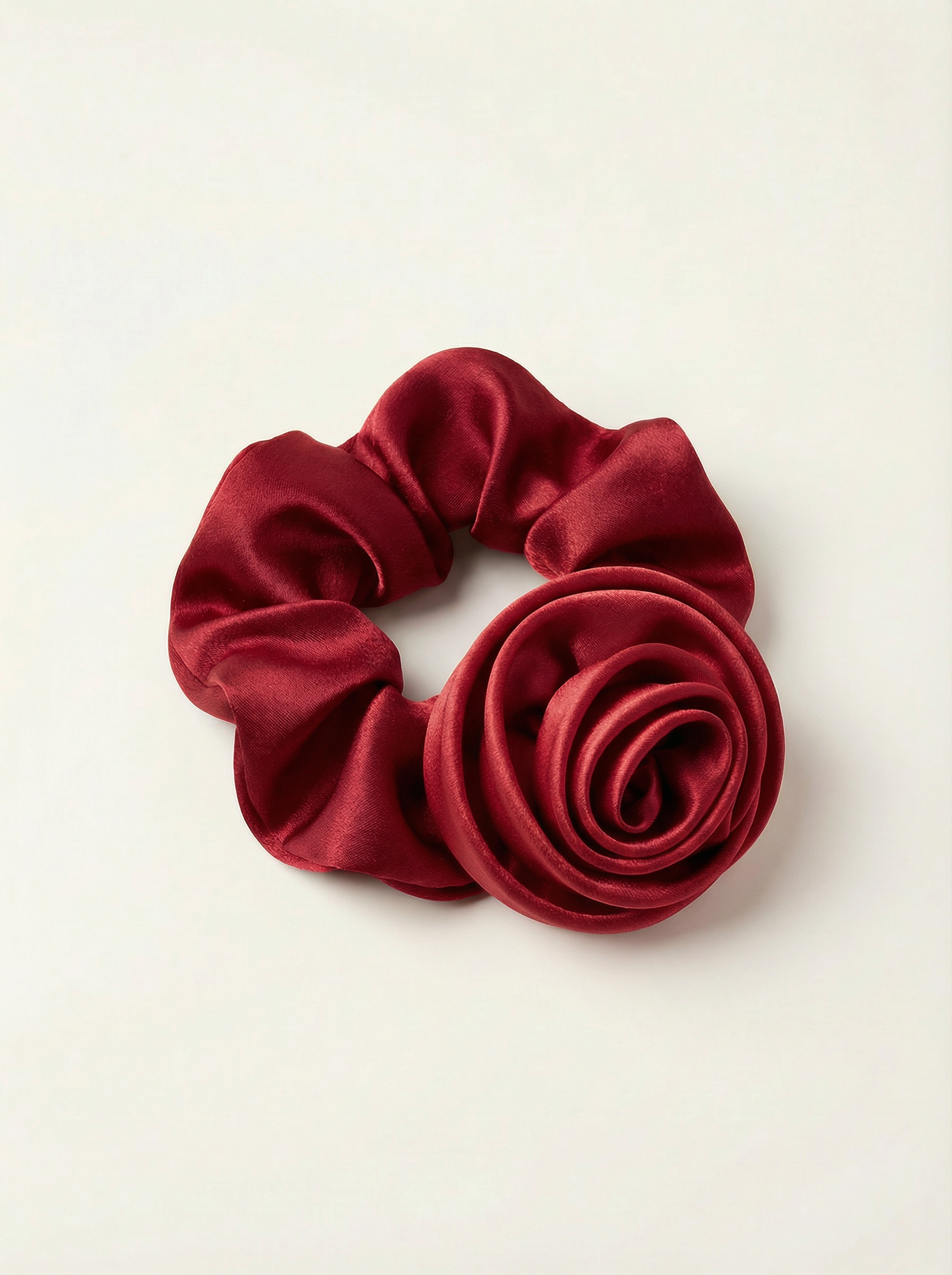 真絲玫瑰髮圈｜柔軟造型 × 日常點綴