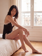 月光蕾絲開衩睡裙｜真絲細肩帶睡裙