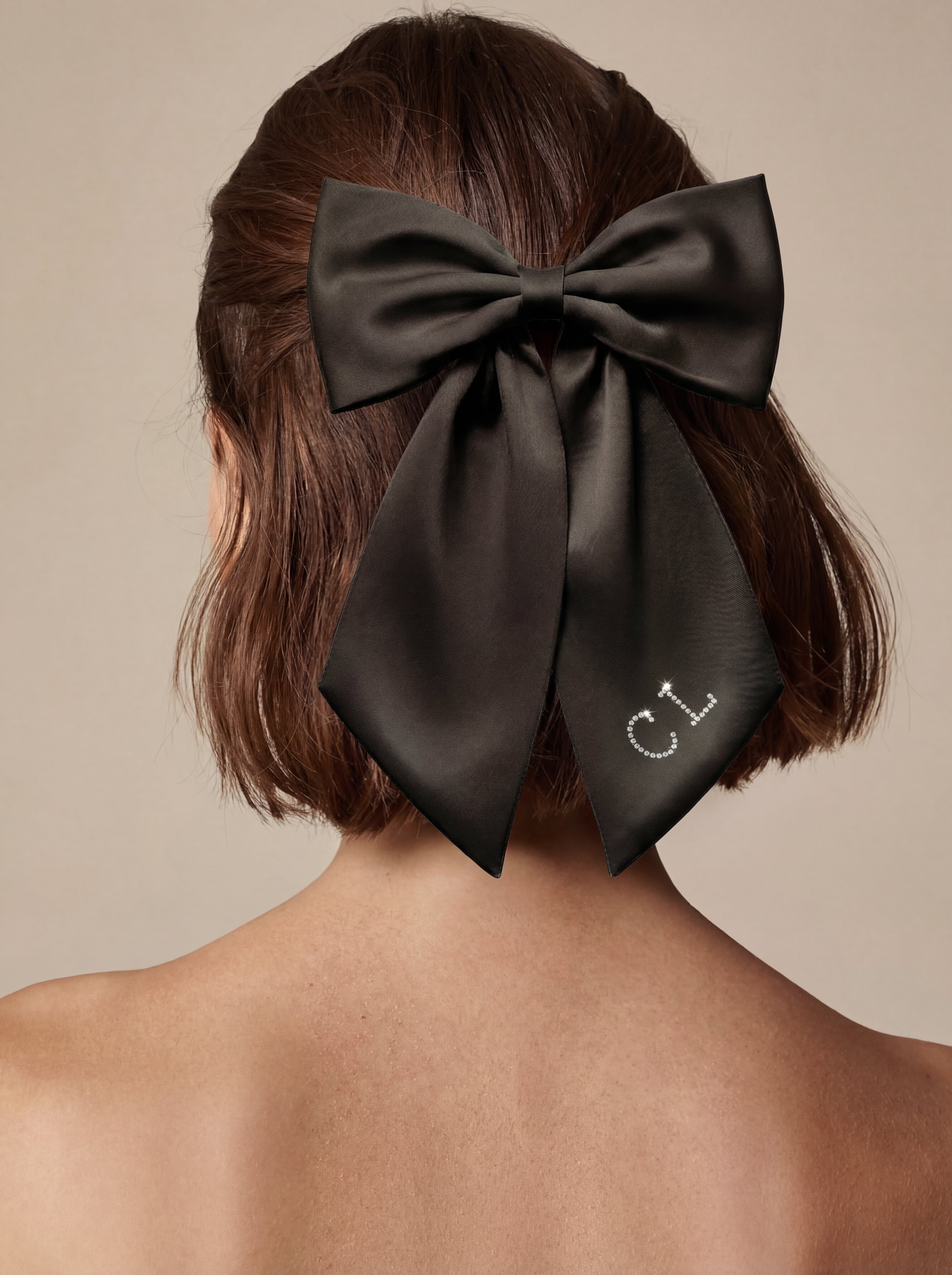 真絲蝴蝶結髮夾｜法式氣質 × 名字客製亮鑽