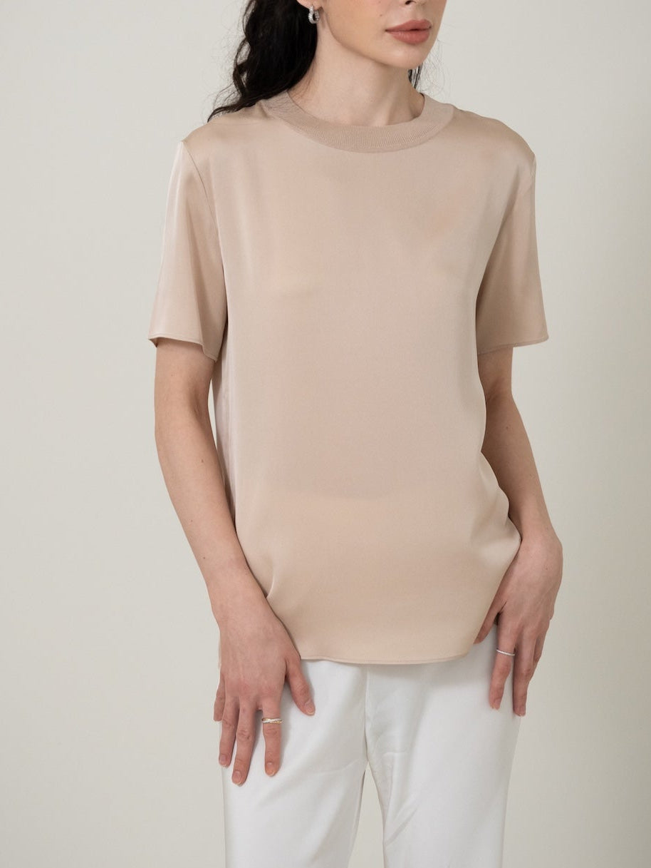 Silk Short-Sleeve Top 霧光真絲短袖上衣