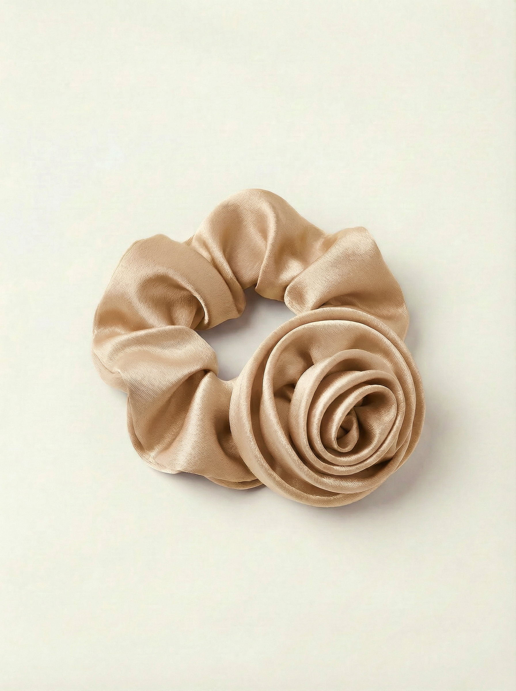 真絲玫瑰髮圈｜柔軟造型 × 日常點綴